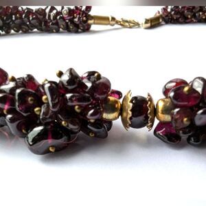Vintage Semi precious mineral multi strand burg necklace genuine natural garnet